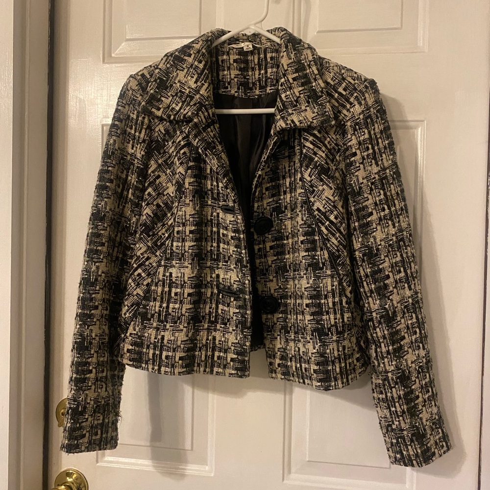 CAbi Cropped Tweed Blazer/Jacket
